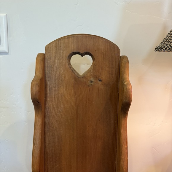 Vintage Handmade Wood Doll Rocking Chair Plant Stand Heart Cutout Cottagecore - Picture 4 of 10